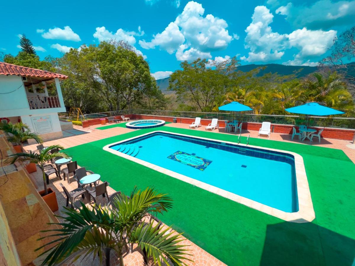 Hotel Campestre La Trinidad San Gil Exterior foto